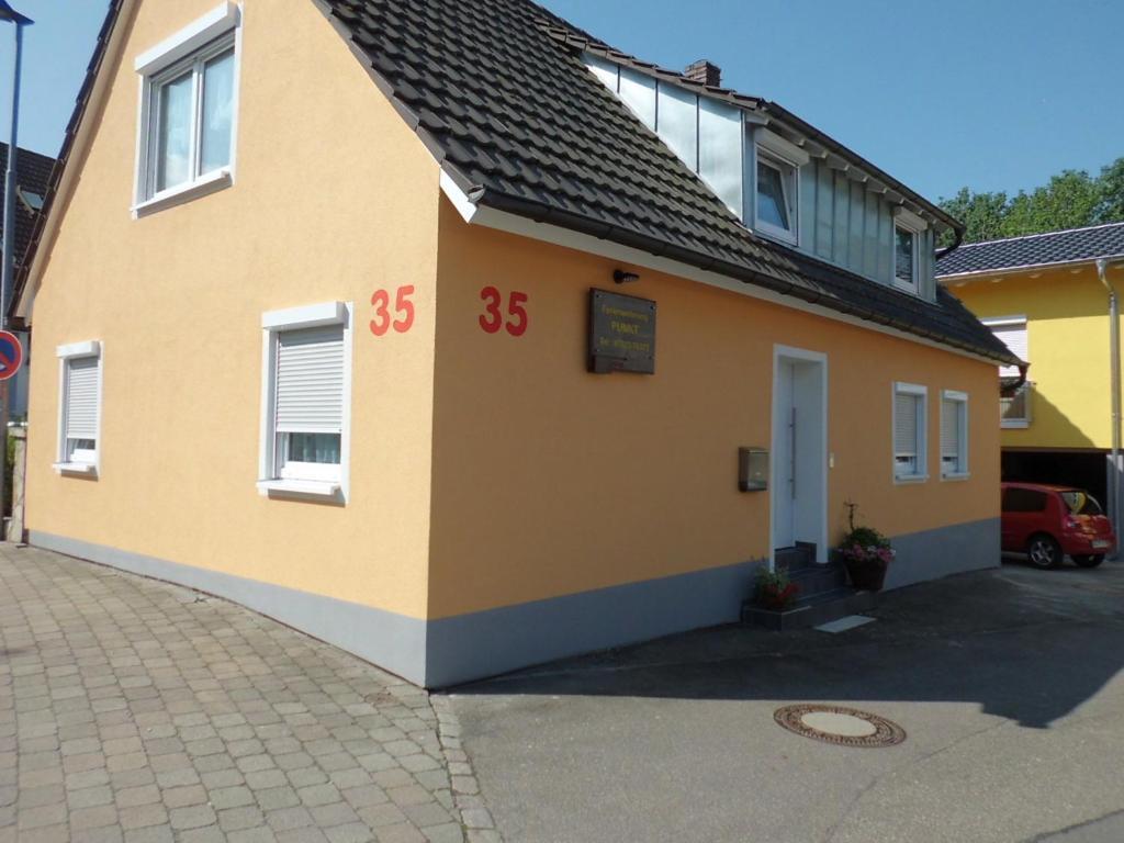 Ferienwohnung Punkt, 5 Gehminuten Vom Europa-Park Руст Номер фото